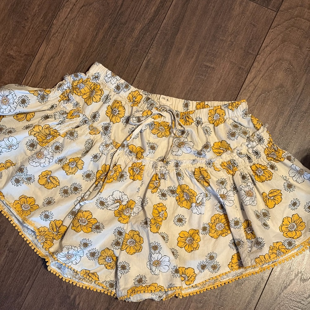 Yellow Floral Tiered shorts